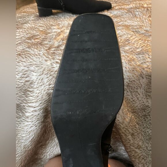 EUC Stuart Weitzman Boots Size 9 Black Gore-Tex - Picture 5 of 8